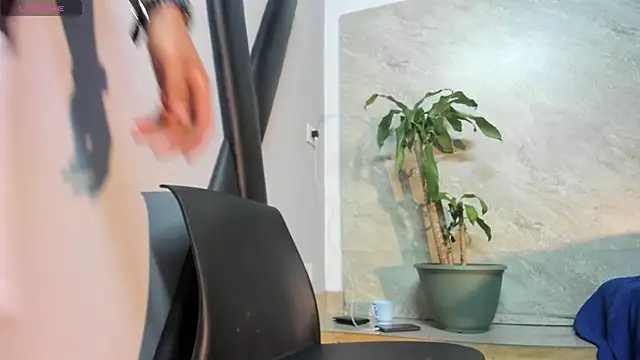 ada-brooke online show from 24, 1, 2025