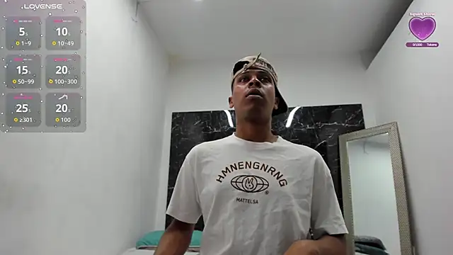 Snapshot of ada-brooke chatting on 3, 11, 2025 ada-brooke online show from 3, 11, 2025