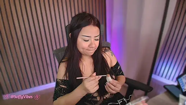 Snapshot of soffyvibes- chatting on 13, 10, 2025 soffyvibes- online show from 13, 10, 2025