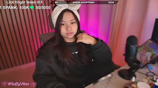 Snapshot of soffyvibes- chatting on 20, 11, 2025 soffyvibes- online show from 20, 11, 2025