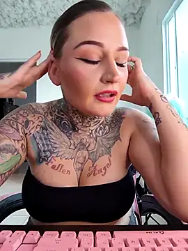 Snapshot of Lisacasandra chatting on 16, 2, 2025 Lisacasandra online show from 16, 2, 2025