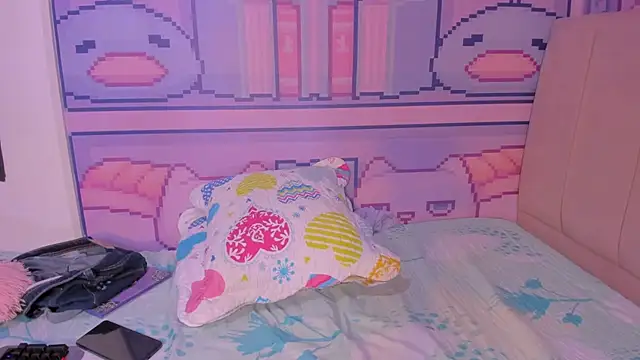  18alice online show from 8, 3, 2025