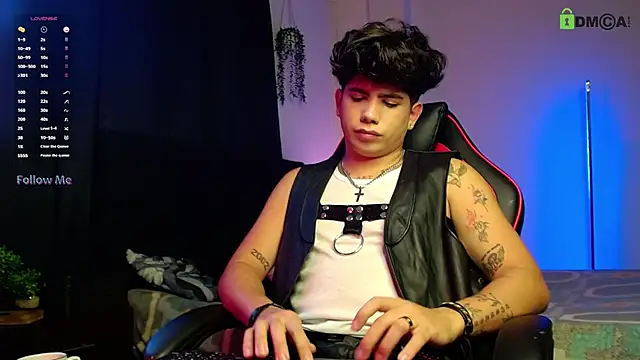 LyleBennett  online show from 5, 11, 2025