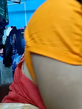 BERRY 00 online show from 17, 11, 2025