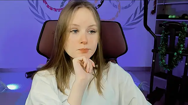 VivienLeeigh online show from 31, 12, 2024