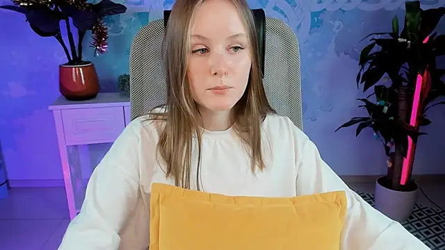 VivienLeeigh online show from 8, 1, 2025