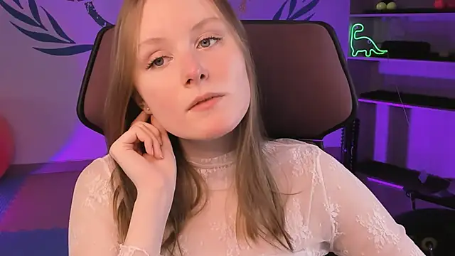 VivienLeeigh online show from 6, 2, 2025