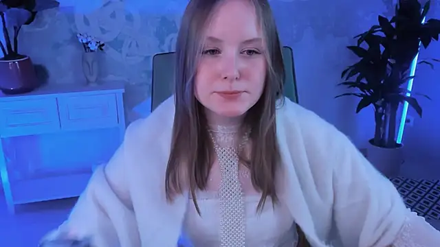 VivienLeeigh online show from 8, 2, 2025