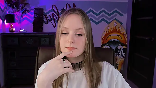 VivienLeeigh online show from 2, 3, 2025