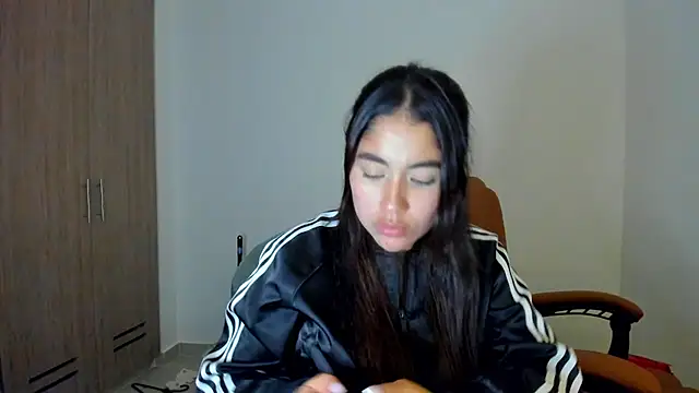 AriaMontgomery online show from 28, 2, 2025