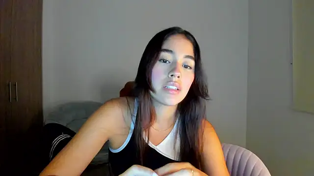 AriaMontgomery online show from 6, 3, 2025