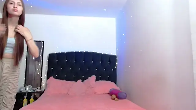 Snapshot of holy_juli chatting on 17, 3, 2026 holy juli online show from 17, 3, 2026