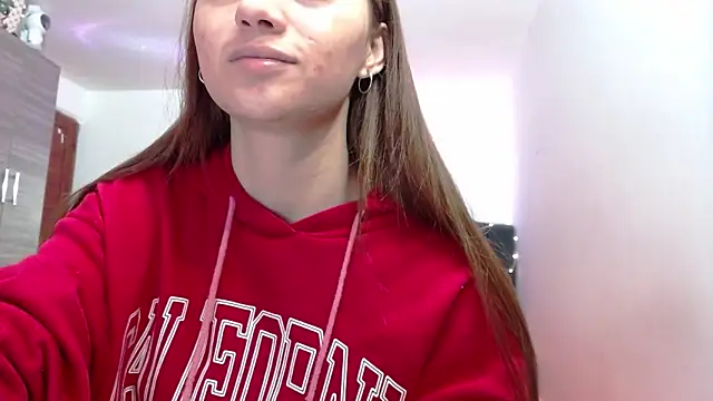 Snapshot of holy_juli chatting on 18, 3, 2026 holy juli online show from 18, 3, 2026