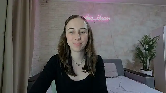 Anika bloom online show from 6, 2, 2025