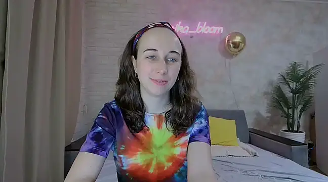 Anika bloom online show from 17, 2, 2025