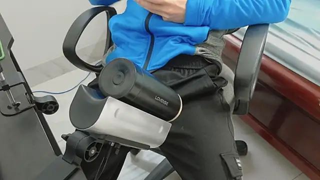 Snapshot of MIXEMKUTAKO chatting on 19, 11, 2025 MIXEMKUTAKO online show from 19, 11, 2025