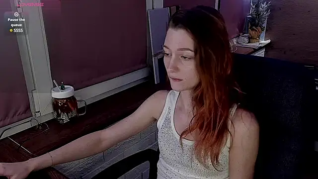 Snapshot of Fox_sky_Fox chatting on 22, 12, 2024 Fox sky Fox online show from 22, 12, 2024