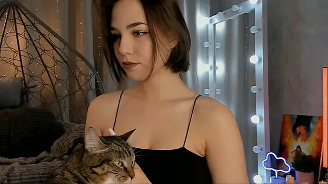 Tate Angel online show from 7, 11, 2025