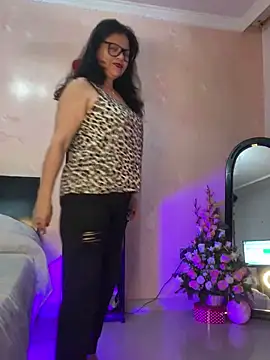 Sharongirl07 online show from 21, 2, 2025