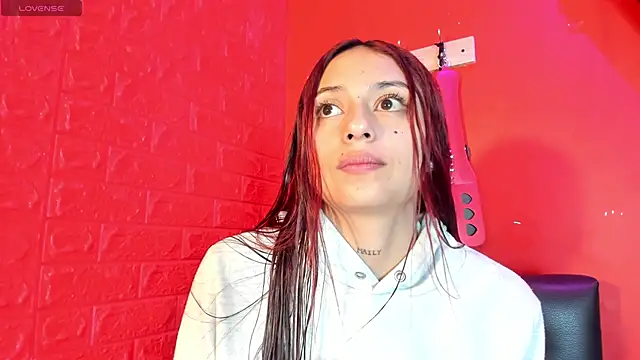 Snapshot of Monttserratt chatting on 22, 9, 2025 Monttserratt online show from 22, 9, 2025