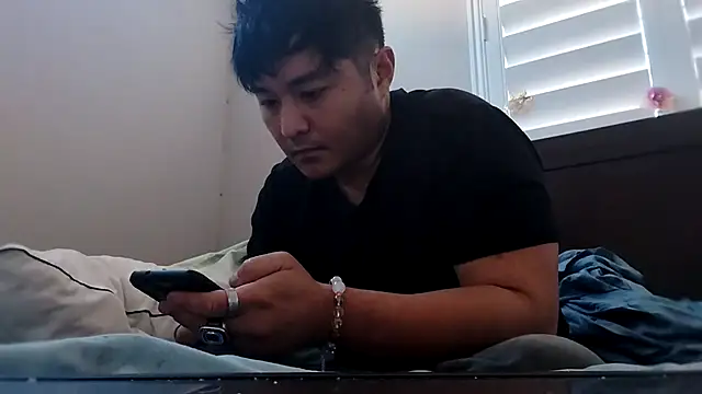 Snapshot of cloudyspun chatting on 15, 12, 2025 cloudyspun online show from 15, 12, 2025