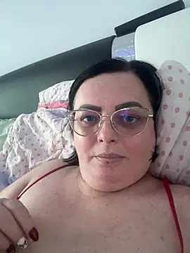 Amandamuller1982 online show from 5, 1, 2025