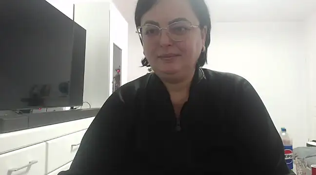 Amandamuller1982 online show from 8, 1, 2025
