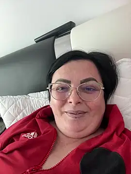 Amandamuller1982 online show from 8, 1, 2025