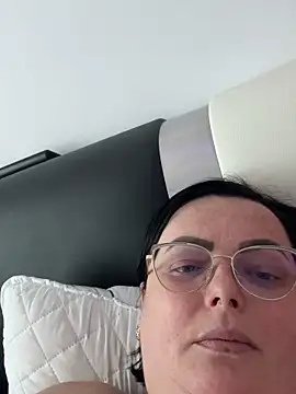 Amandamuller1982 online show from 15, 1, 2025