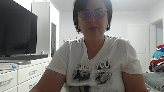 Amandamuller1982 online show from 20, 9, 2025