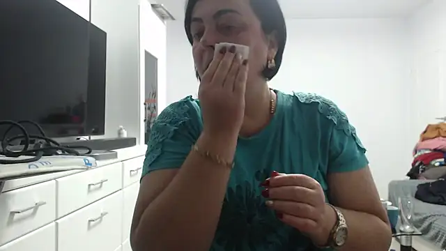 Snapshot of Amandamuller1982 chatting on 12, 10, 2025 Amandamuller1982 online show from 12, 10, 2025