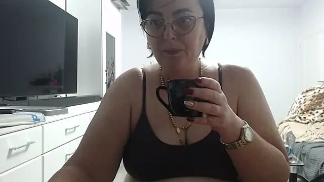 Snapshot of Amandamuller1982 chatting on 20, 10, 2025 Amandamuller1982 online show from 20, 10, 2025