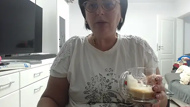 Snapshot of Amandamuller1982 chatting on 13, 11, 2025 Amandamuller1982 online show from 13, 11, 2025