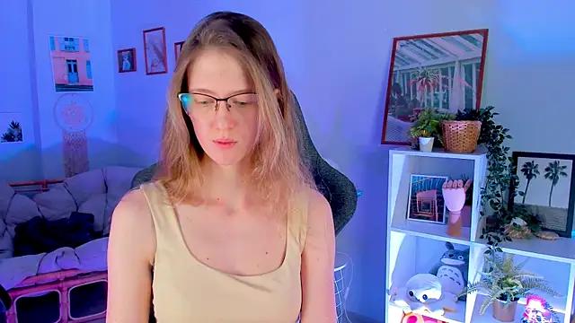 Snapshot of Sharon_Evansi chatting on 6, 3, 2025 Sharon Evansi online show from 6, 3, 2025