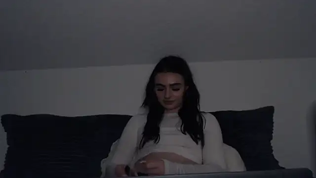 Snapshot of AdelinaAlia chatting on 30, 1, 2025 AdelinaAlia online show from 30, 1, 2025