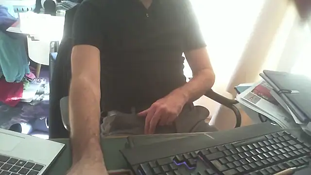 Snapshot of shyfrenchcock1 chatting on 20, 10, 2025 shyfrenchcock1 online show from 20, 10, 2025