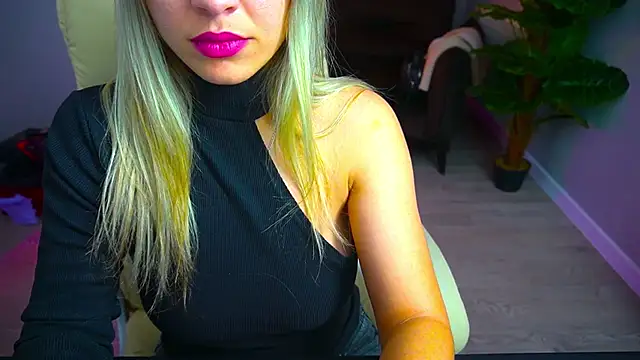 SashaBloom   online show from 2, 12, 2024