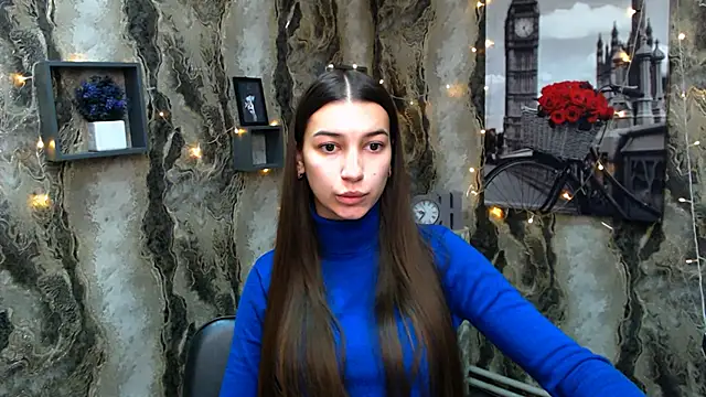 KarolinaRosse  online show from 6, 1, 2025