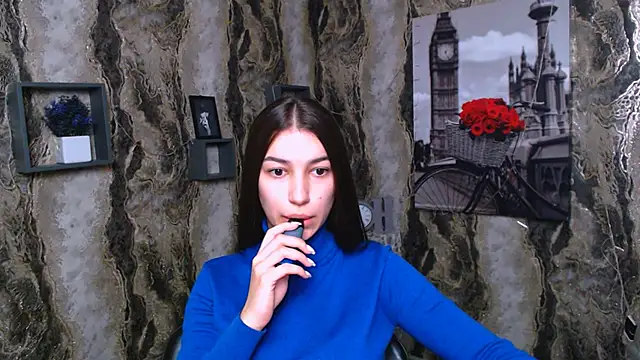 KarolinaRosse  online show from 10, 1, 2025