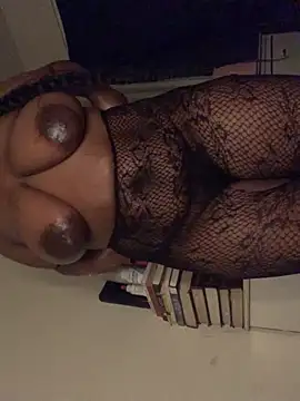 Snapshot of ethergodess9 chatting on 2, 11, 2025 ethergodess9 online show from 2, 11, 2025