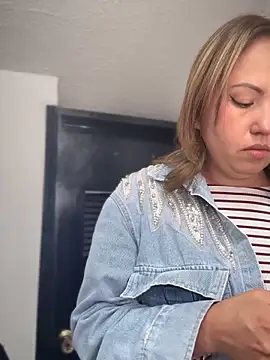 VIOLETA-25  online show from 22, 10, 2025