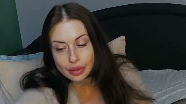 Snapshot of Mia_Lovi chatting on 27, 2, 2025 Mia Lovi online show from 27, 2, 2025