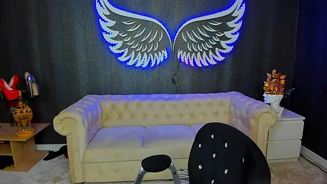 Snapshot of anemarieejolie chatting on 9, 10, 2025 anemarieejolie online show from 9, 10, 2025