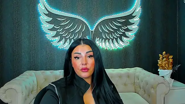 Snapshot of anemarieejolie chatting on 10, 10, 2025 anemarieejolie online show from 10, 10, 2025