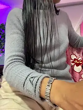 Snapshot of bonnie_18x chatting on 10, 11, 2025 bonnie 18x online show from 10, 11, 2025