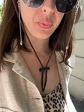 M1lfa online show from 10, 12, 2024