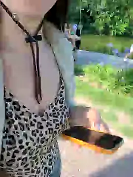 M1lfa online show from 15, 12, 2024