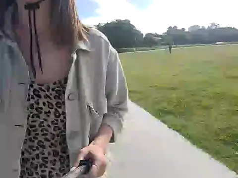 M1lfa online show from 20, 12, 2024