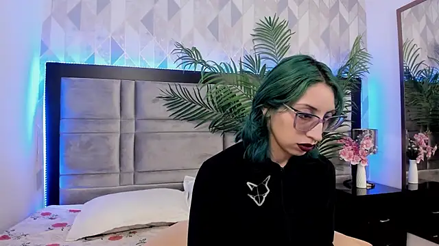 Snapshot of Im_gaia chatting on 1, 2, 2025 Im gaia online show from 1, 2, 2025