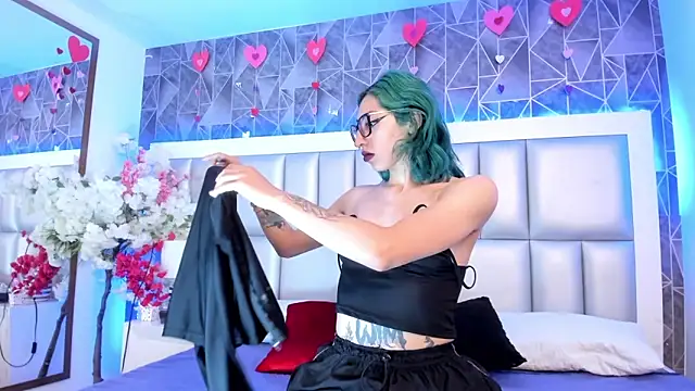 Snapshot of Im_gaia chatting on 21, 2, 2025 Im gaia online show from 21, 2, 2025